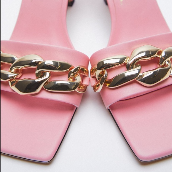 ZARA BNWT Sandals with Chain - Picture 5 of 7